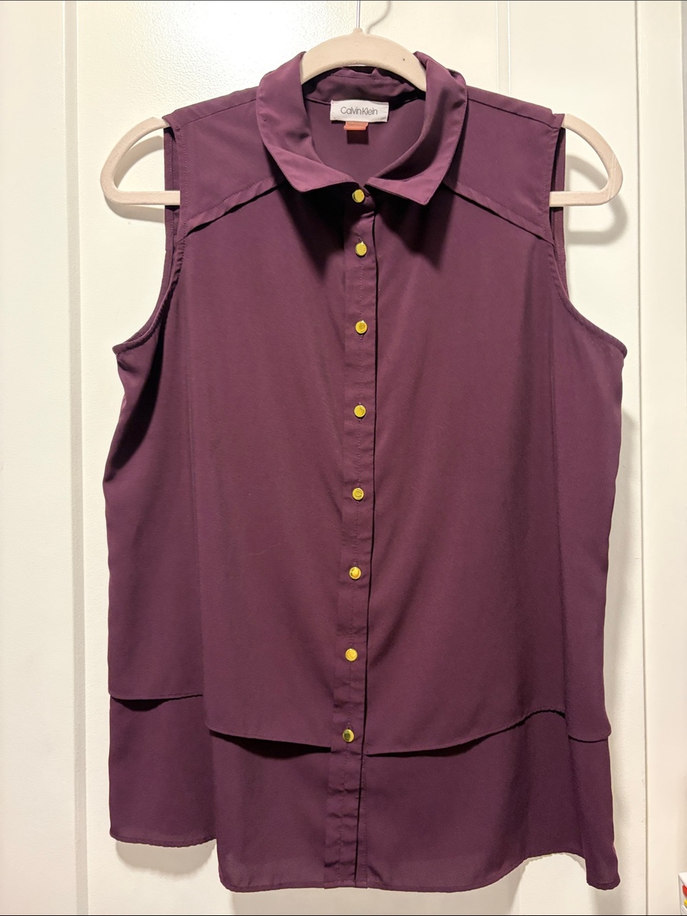 Calvin Klein Plum Sleeveless Button-Down Top with Gold Buttons